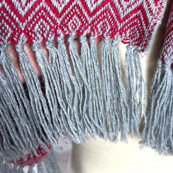 T’icani Peru Large Alpaca Gray Red Scarf Shawl Wrap - Picture 10 of 12